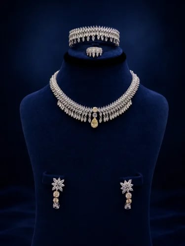 طقم فضه عيار 925 تصميم الماس