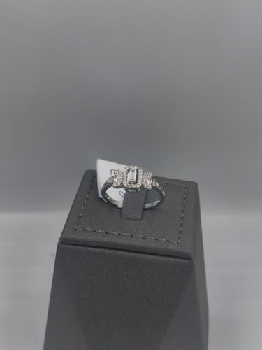 طقم مجوهرات فضة 925 مرصّع بالزركون