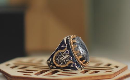 خاتم فضه 925 مرصع بالعقيق اليماني