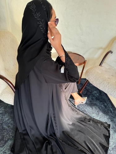 عباية شيخه اسود