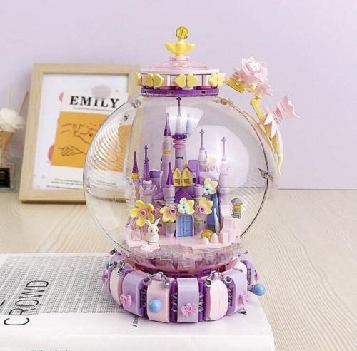 القلعة البلورية البنفسجية (مركب)