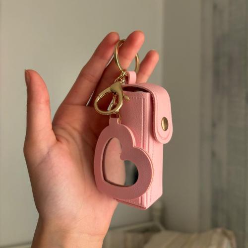 ميدالية تنت ليلي بلوم - Lily Bloom Tint Keychain C...