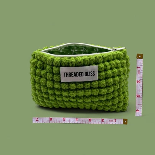 حقيبة بسحاب / Zippered bag