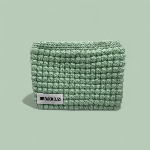 حقيبة بسحاب / Zippered bag