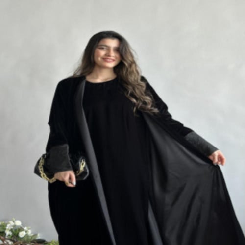 عباية مخملية