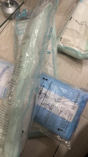 فوط ثلجية باردة ( تغليف متضرر + تحتاج تبريد مسبق)