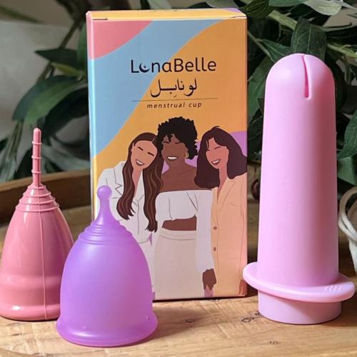 كوب الحيض من لونابيل و مساعد إدخال الكوب من ماركة...