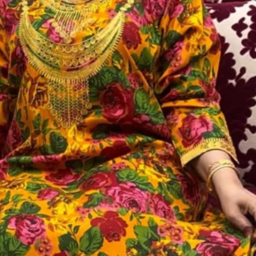 جلابية تطريز عالصدر والأكمام.فستان