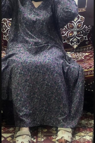 جلابيه وسروال داخلي طويل واسع بكرسي .طقم قطعتين