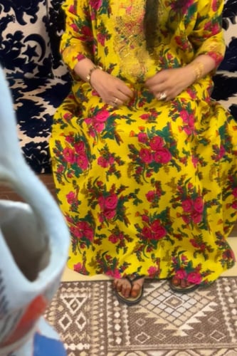 جلابيه تطريز بالصدر والأكمام .فستان