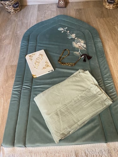 سجادة صلاة سجادة اسفنج مريحة لكبار السن وجلال صلاة...