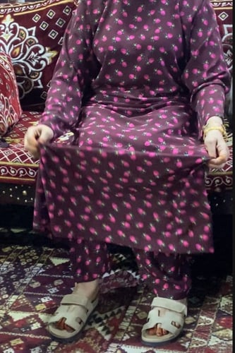 جلابيه وسروال داخلي طويل واسع بكرسي طقم قطعتين