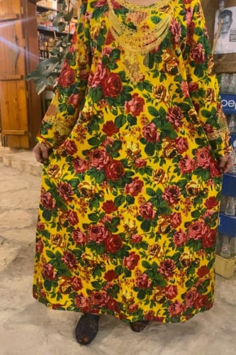 جلابية تطريز بالصدر والأكمام .فستان