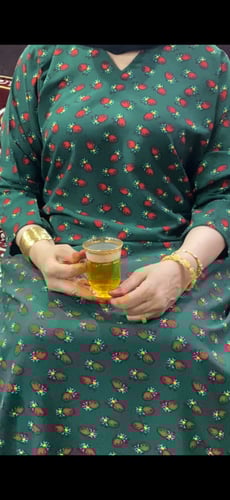 جلابيه وسروال داخلي طويل واسع بكرسي .طقم قطعتين