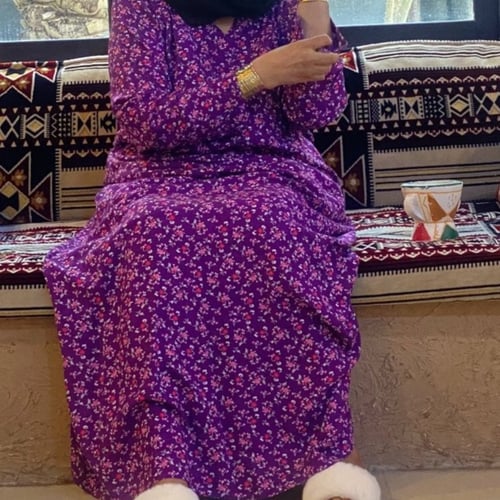 جلابيه وسروال داخلي طويل واسع بكرسي .طقم قطعتين