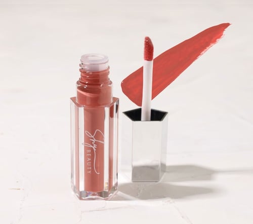 قلوس شفاه - كـراميل