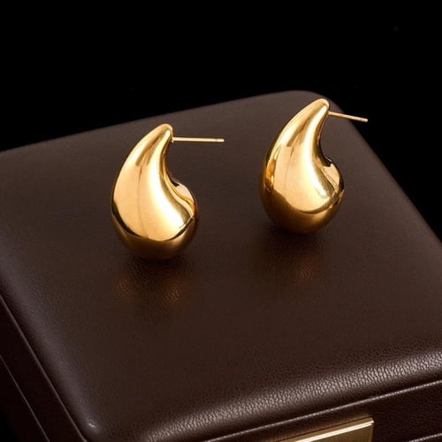 طقم نسائي أنيق