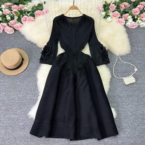 فستان نسائي أنيق