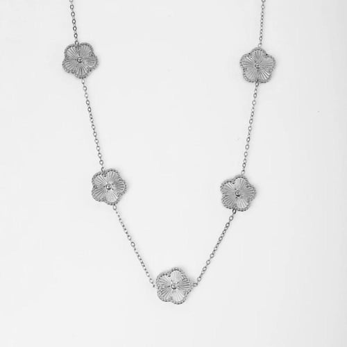 قلادة نسائية أنيقة من الفولاذ المقاوم للصدأ