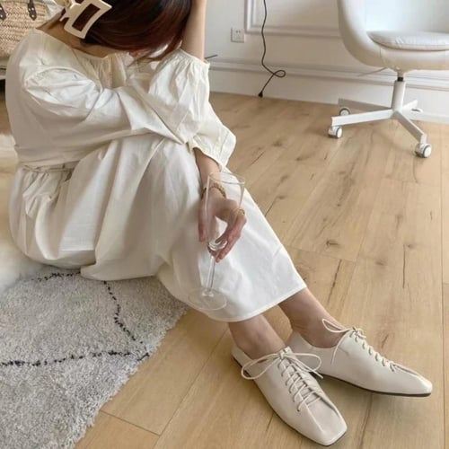 حذاء للنساء