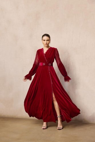 فستان سهرة مخمل أحمر