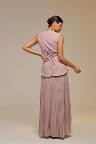 فستان لحمي كت سهرة بيليسية