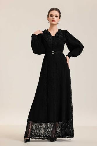 فستان مخرم كلفه الصدر