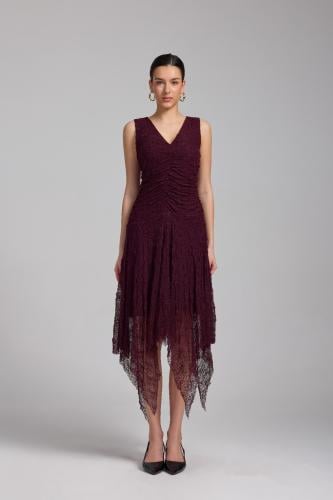 فستان عنابي كت دانتيل