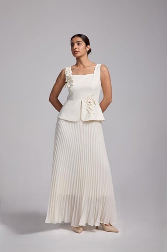 فستان اوف وايت طويل كريب