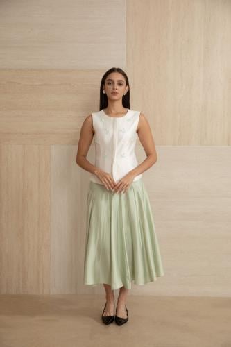 طقم ميدي مطرز بزهور