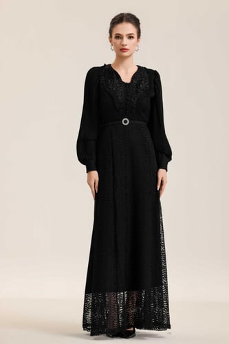 فستان مخرم كلفه الصدر