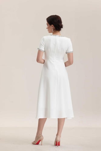 فستان كريب نص كم اكسسوار