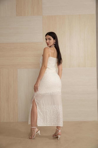 فستان شيفون مطرز بيج