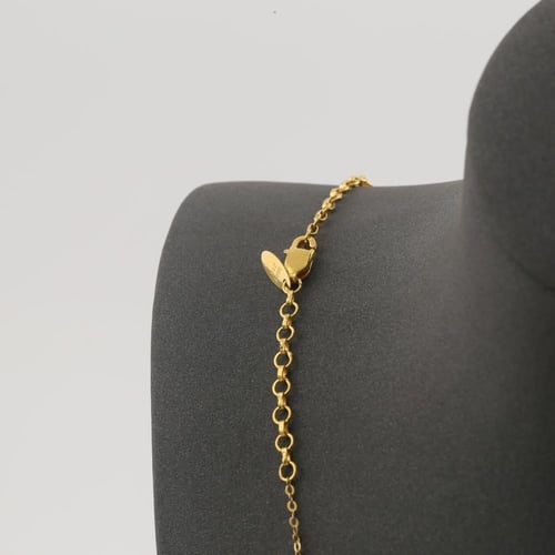 عقد ذهب بتصميم زهرة ثلاثية الابعاد - عيار 21