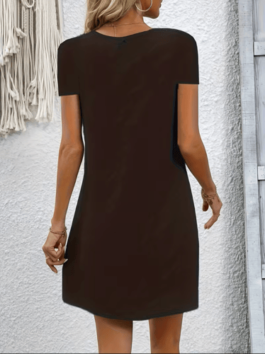 فستان تي شيرت بطبعة C