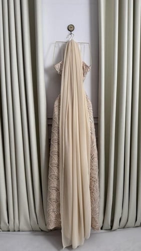 فستان لؤلؤة الليل