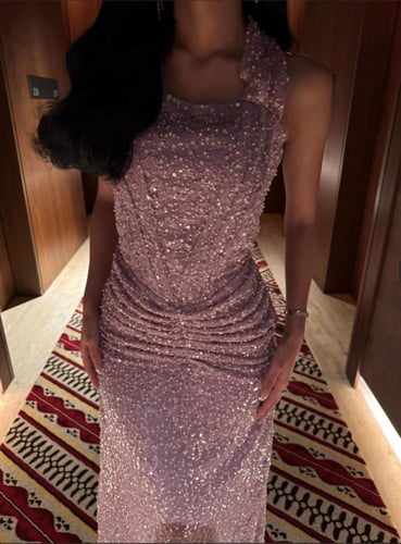 فستان سهرة بالترتر المطرز