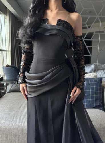 فستان البحر الاسود