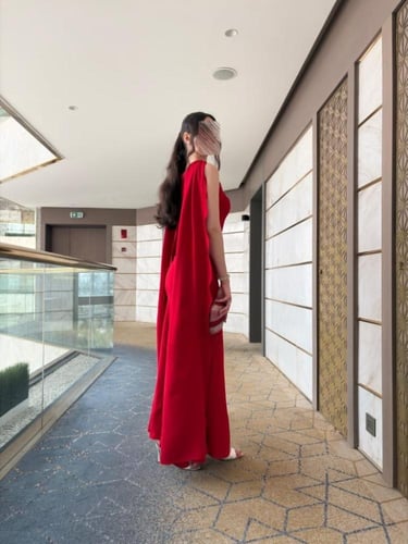 فستان أسرار العرش