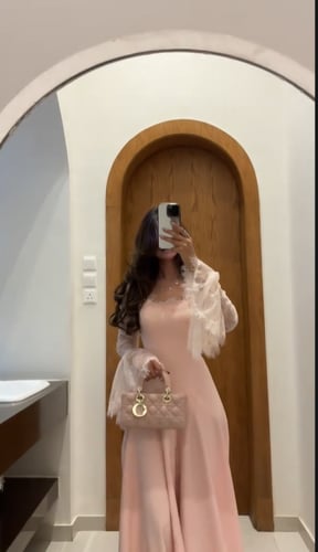 فستان نسيم الزهر