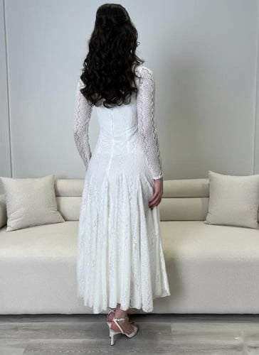 فستان نقاء الدانتيل