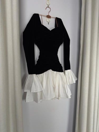 فستان أناقة التباين