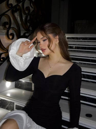 فستان أناقة التباين