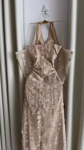 فستان رقة الربيع