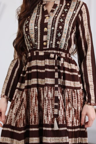 جلابية رايون قطن منقوش بتطريز على الصدر