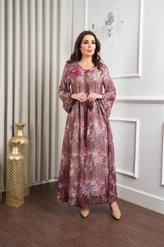 جلابية شيفون بنقوش ورود ملونة مرصع بالكريستال