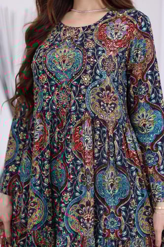 جلابية رايون قطن منقوش بتطريز خفيف على الصدر