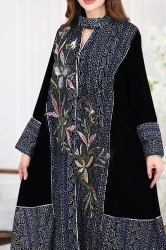 جلابية مخمل سهرة فاخرة بتطريز يدوي مع نقوش تراثية...