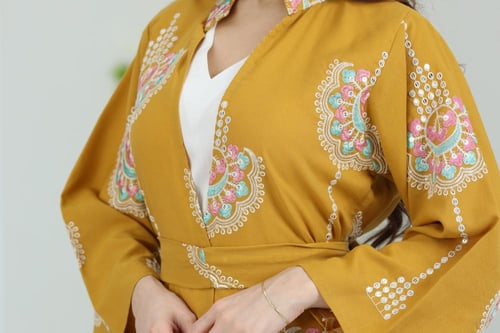 جلابية لينن كويتية قطعتين بتطريز شك