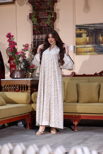 جلابية كويتية لينن بتطريز كمبيوتر وفصوص لامعة